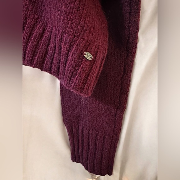 Women’s XL Maroon American Eagle cropped turtle neck sweater - Picture 3 of 6